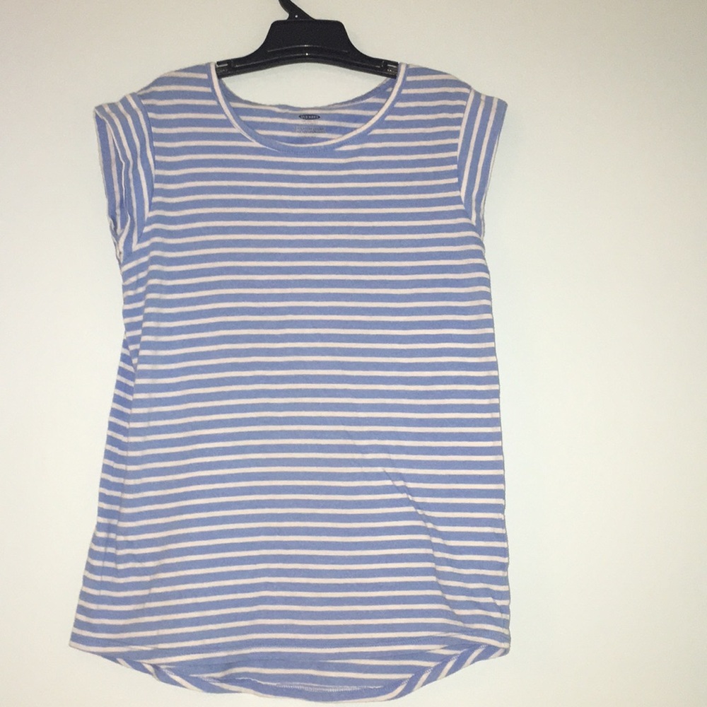 Blue and white stripped casual T-shirt.